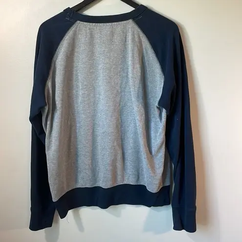 Collegiate Outfitters WHO.A.U California style sweatshirt in size large. Grey/navy