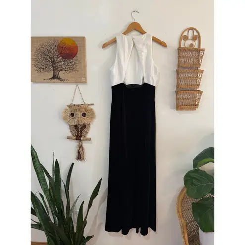 Rhapsody 90s Black and White Beaded Gown size 12