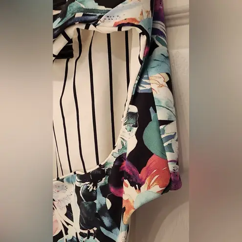 WET Swimwear Brie Reversable Open Back One
Piece Swimsuit Women’s Size Medium Black