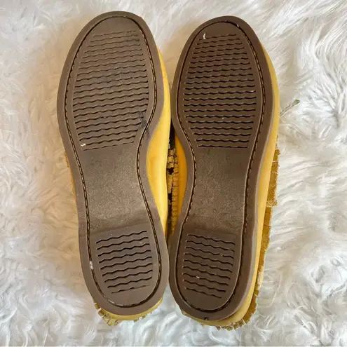 Leather Moccasins Woman’s Size 7 Beaded Fringe Soft leather made in Canada