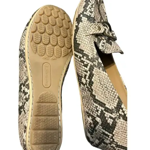 Baretraps  Kellye Slip On Wedge faux snakeskin print shoe size 7.5