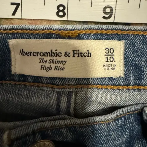 Abercrombie & Fitch  High Rise Skinny Ankle Inner Split Hem Women’s 30 10