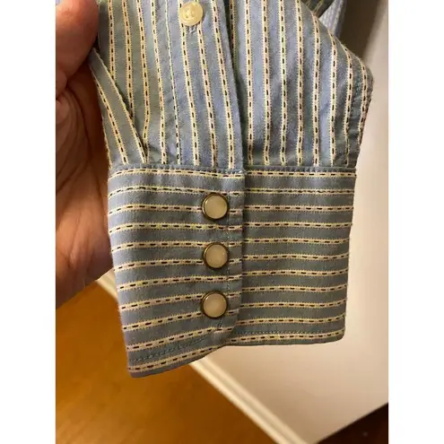 Lauren Jeans Co. Pearl Button Blue Striped Button Down in a Medium