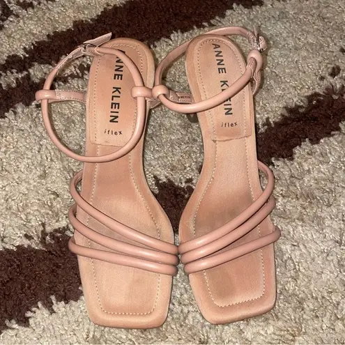 Anne Klein Comfy sandals 🤩