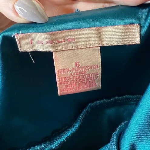 Issue New York Halter Pleated Satin and Chiffon Bubble Hem Dress Cocktail size 6 Green