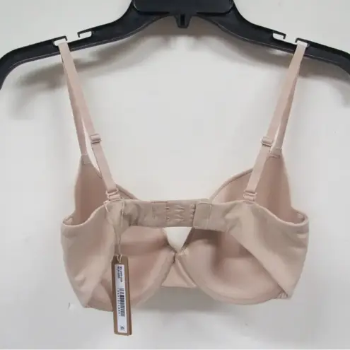SKIMS Fits Everybody T-Shirt Bra Underwire NWT Size 40D MICA Skin Weightless