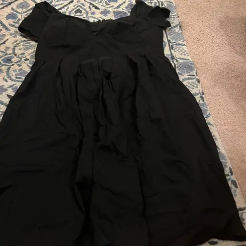 Unique Vintage  3x black midi dress