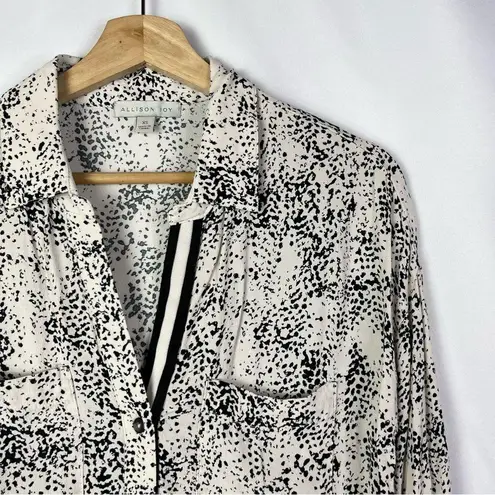 Allison Joy Evereve Korey White & Black Snake Print Long Sleeve Button Down XS