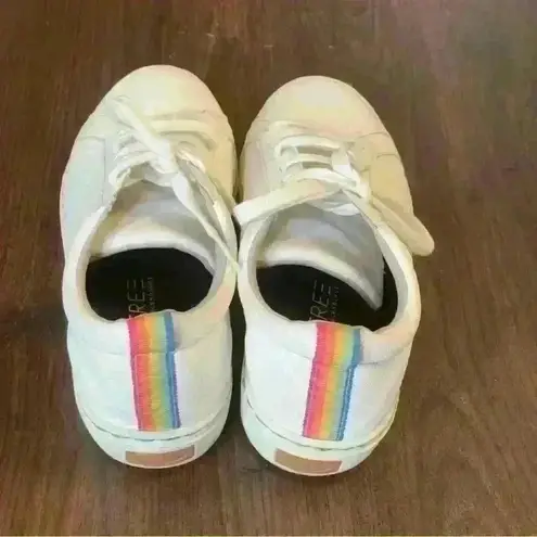 White Sneakers Size women 8.5 Rainbow trim on low top white sneakers Silver
