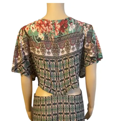 Farm Rio Anthropologie Farm Maxi Cut Out Lila Dress Kimono
Sleeves size XS