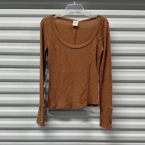 White Crow Boho Waffle Knit Thermal Top Women's Medium Rust Long Sleeve Henley
