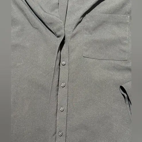 H&M Women’s  Size 8 Black V Neck Button Up Longsleeve Blouse Top Shirt