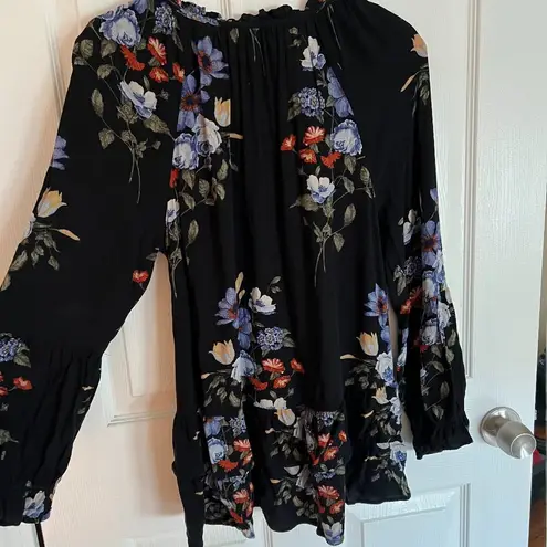 American Eagle  Floral Long Sleeve with Tiered Peplum