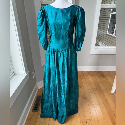 Vintage Emerald Green Floral Satin Basque Waist Floor Length Gown Dress Sz 11/12 Blue