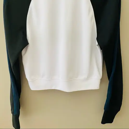 Urban Outfitters  Quarter Zip Crop Sweatshirt Sz Small