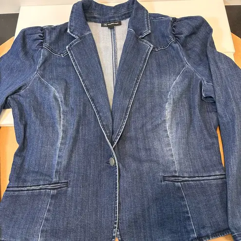 I.N.C. International Concepts Puff