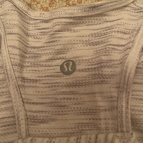 Lululemon  Essential Tank in Tiger Space Dye Hail White women’s size 10