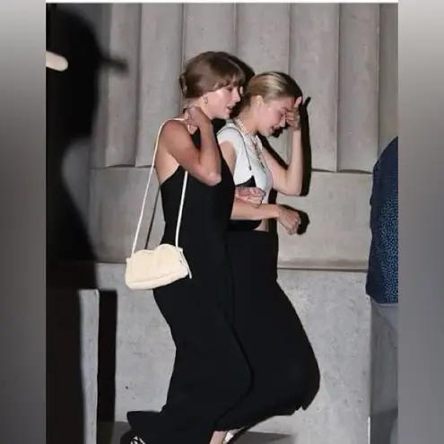 NWT Mansur Gavriel Cream leather Baci frame shoulder bag convertible clutch Tan