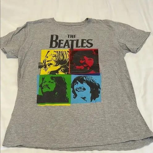 The Beatles women’s size medium grey Fab 4 short sleeve Tshirt EUC Gray