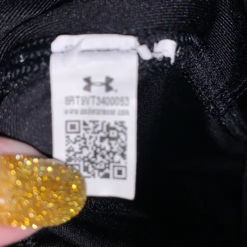 Under Armour  black compression heat gear athletic leggings