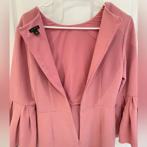 Ann Taylor  Pink Crew Neck Bell Ruffle Sleeve Professional Shift Dress Size 4