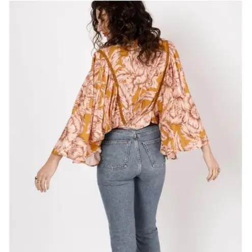 Band of the free S libby gold Bell Sleeve crop Top women tie front V Neck Floral Yellow