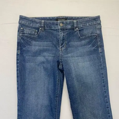 White House | Black Market  Jeans size 10 Short medium wash bootcut Y2K denim blanc