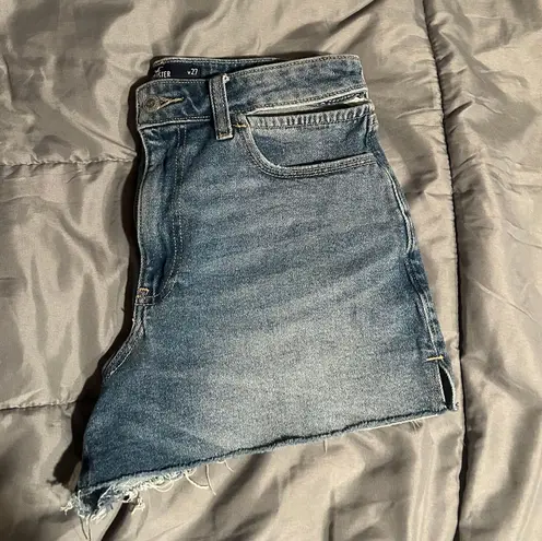 Hollister Ultra High-Rise Mom Shorts