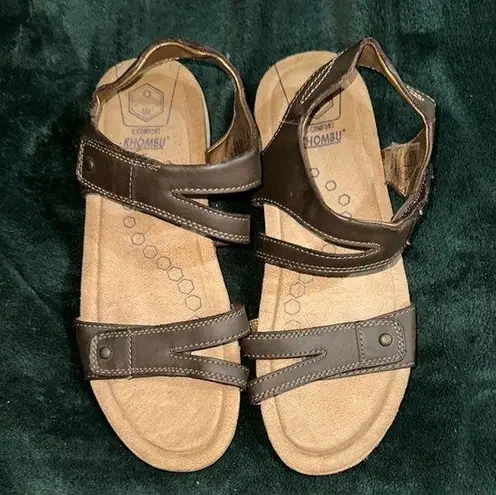 Khombu Comfort Brown Adjustable Strap Sandals Women’s Size 8