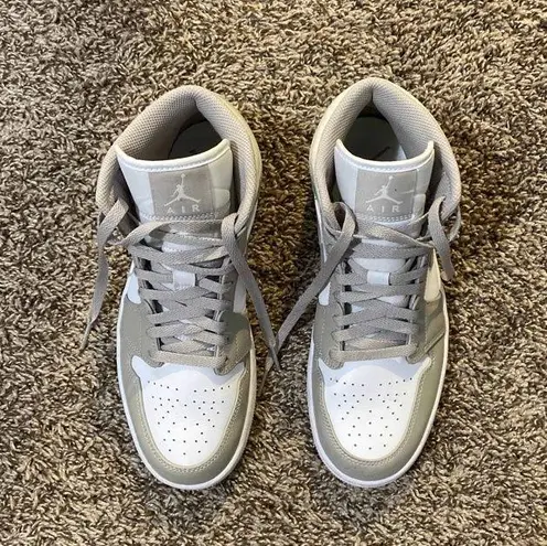 Nike Air Jordan 1 Mid ‘College Grey’ Gray Size 9.5