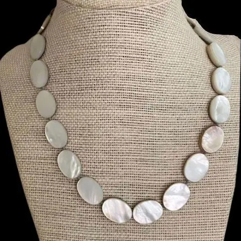 Vintage Double Sided Mother of Pearl Cabochon Hand Knotted Necklace