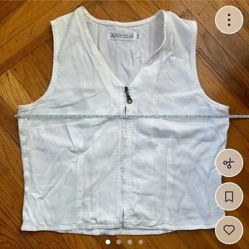Vintage 90’s / Y2K linen ish material zip up slightly cropped vest top White Size M