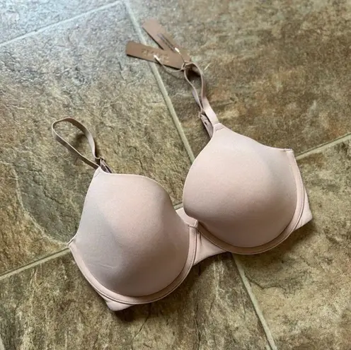 SKIMS Fits Everybody T-shirt Demi Bra Size 32DD Mica