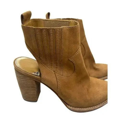 Dolce Vita Brown Heels Bootie Cut