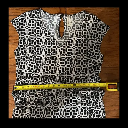 Tacera black/white sleeveless jumpsuit. medium