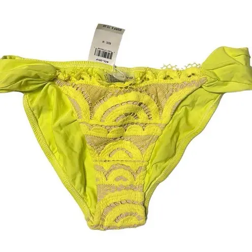 PilyQ New. lace fanned teeny bikini bottoms. Small