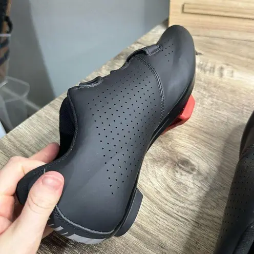 Speed Black Cycling Shoes Size 40