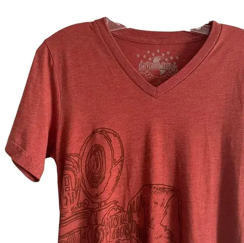 Universal Studios Camera V Neck Tee Shirt Size Small