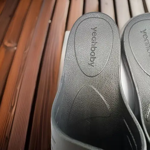 Cloud Nine Soakology Spa Slides Sz 10-11 M / Sz 7-8 W