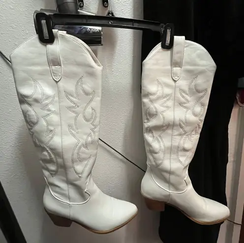 Knee High Cowboy Boots White Size 8