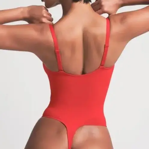 SKIMS Seamless Sculpt Lace Thong Bodysuit