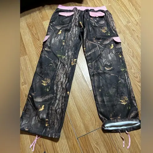 Magellan outdoors Camouflage Cargo Pants with Pink Accents women 2x