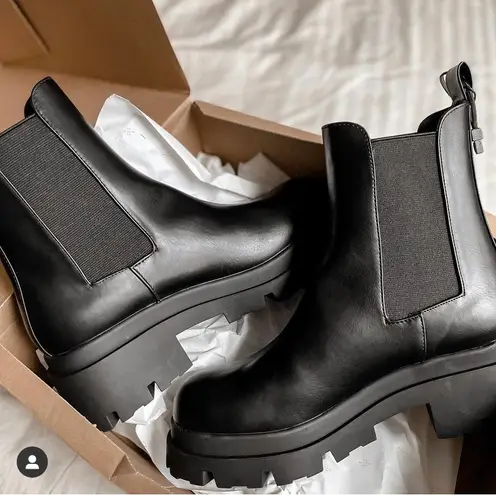 ZARA Mid Heel Ankle Boots With Track Soles