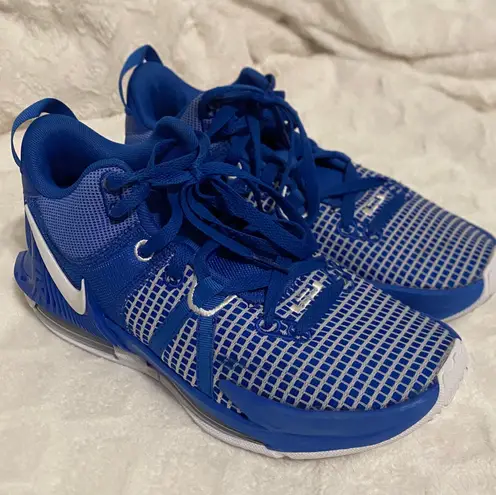 Nike Volleyball Basketball Court Shoes