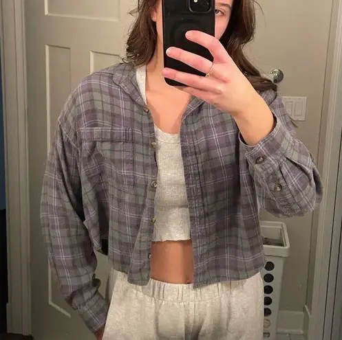 American Eagle  Cropped Flannel