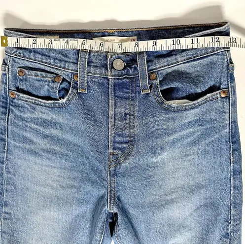 Levi's  Wedgie Straight Jean