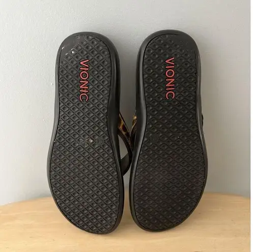 Vionic Shoes Womens Sz 9 Leopard Flip Flop Sandals Orthotic Comfort Arch Support
