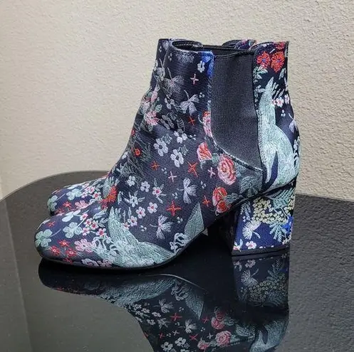 Indigo rd. Women's  Floral Embroidered Booties Pull On Ankle Boots Size 9.5