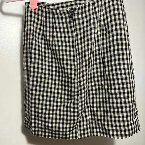 Classic Black and White Checkered Skirt