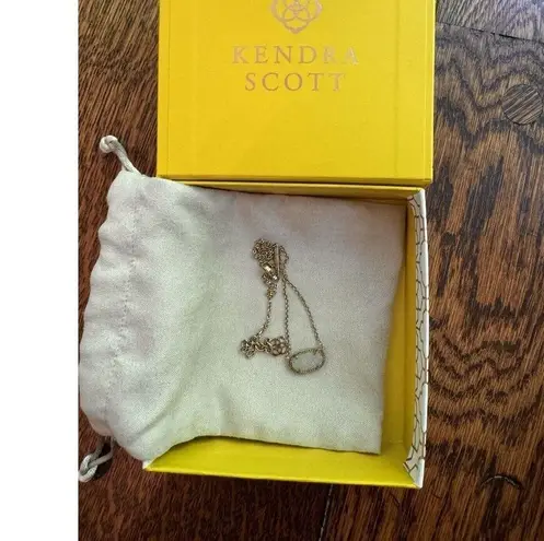 Kendra Scott  Necklace With Bag & Box Preowned